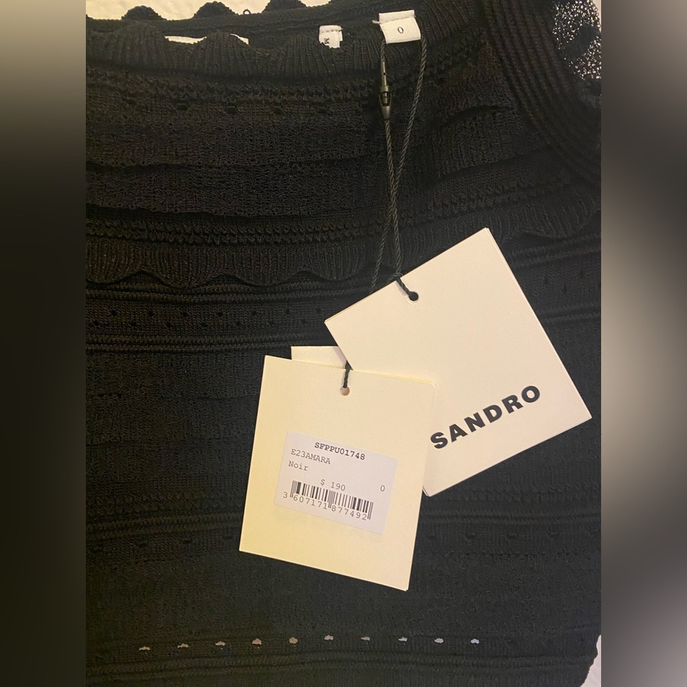 Sandro
Amara Scalloped Edge Sleeveless Top - Picture 3 of 5